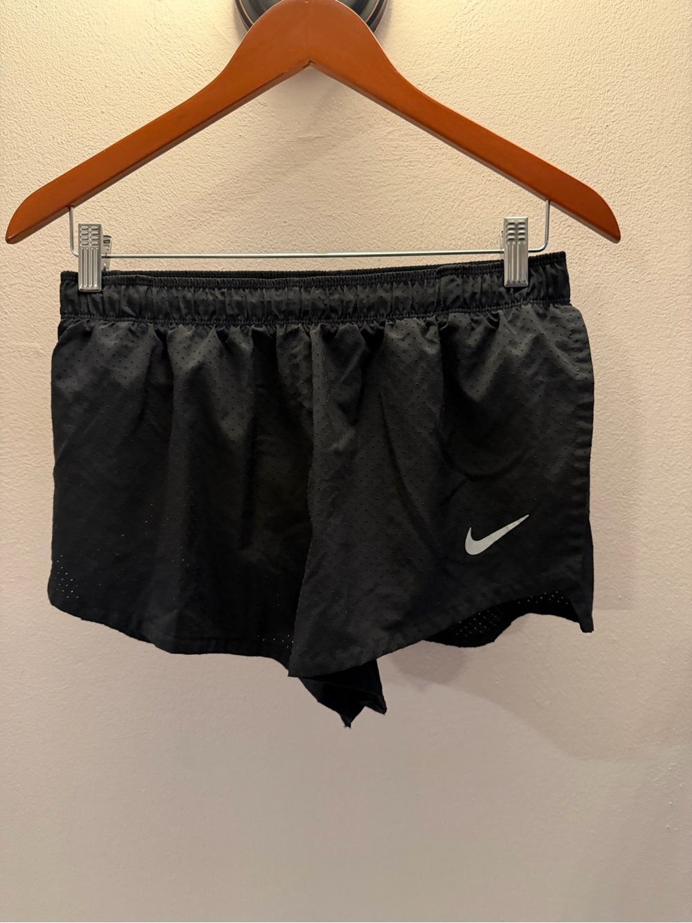Nike Dri-FIT Running Shorts Mens Medium Black Perforated Athletic Training